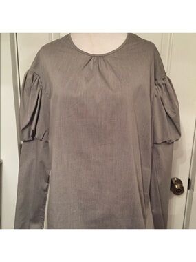 NEW DREW TOP BLOUSE GRAY KEYHOLE BACK LONG SLEEVE Size S NWT ANTHROPOLOGIE